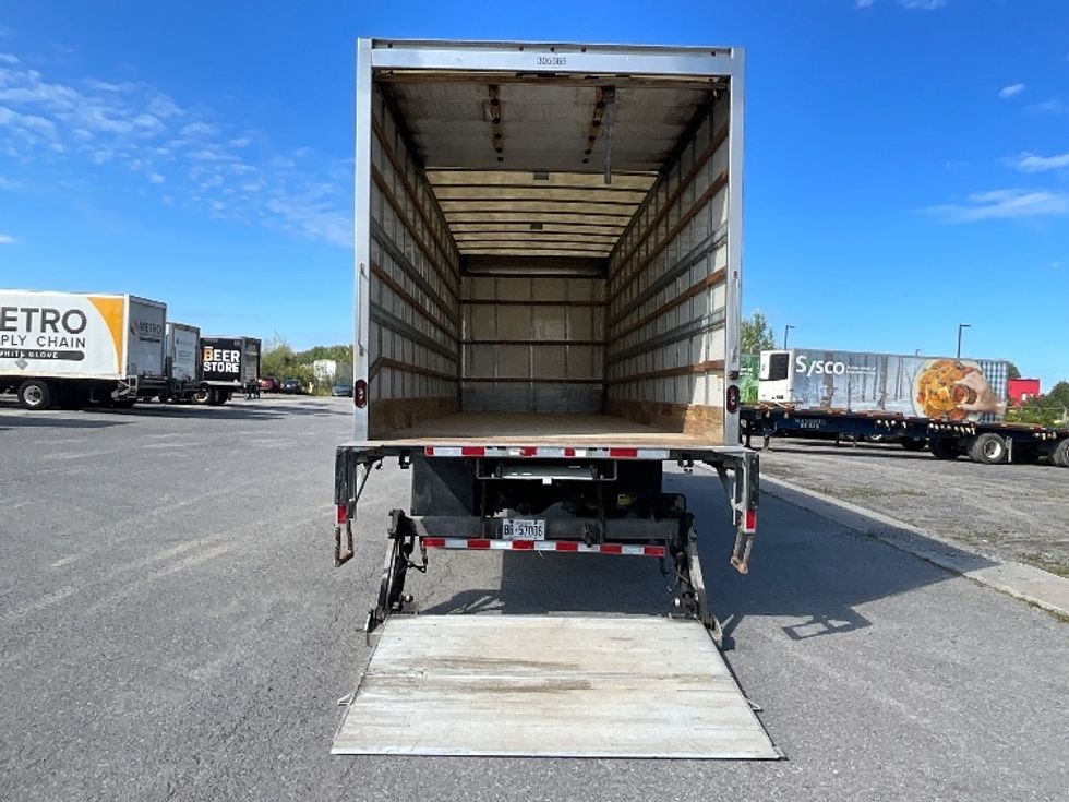 Medium Duty Box Truck-Light and Medium Duty Trucks-Freightliner-2020-M2-Ottawa-ON-234,199\n\t\tkm-$ 68,000 - Image 9