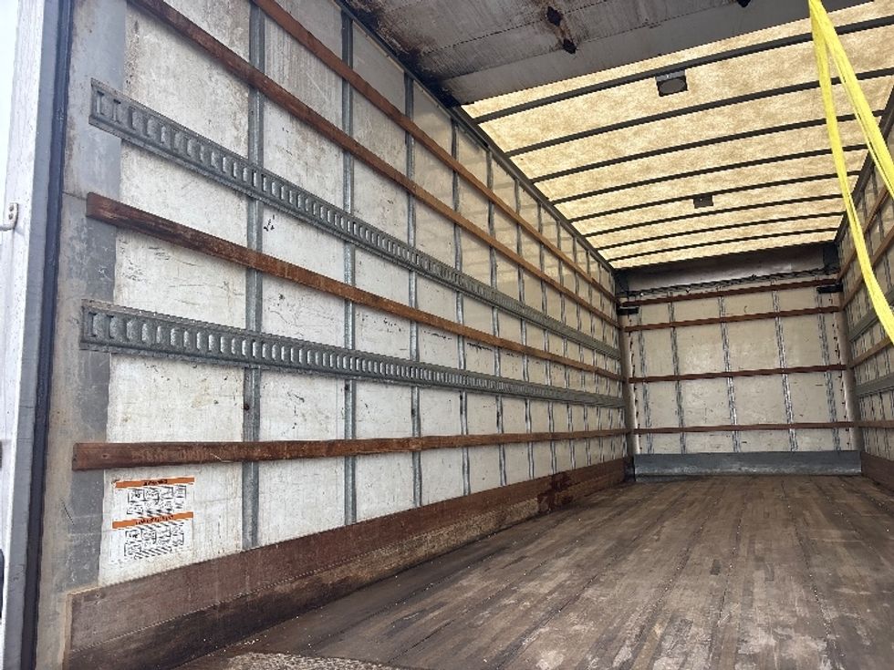 Medium Duty Box Truck-Light and Medium Duty Trucks-Freightliner-2020-M2-Ottawa-ON-234,890\n\t\tkm-$ 72,500 - Image 11