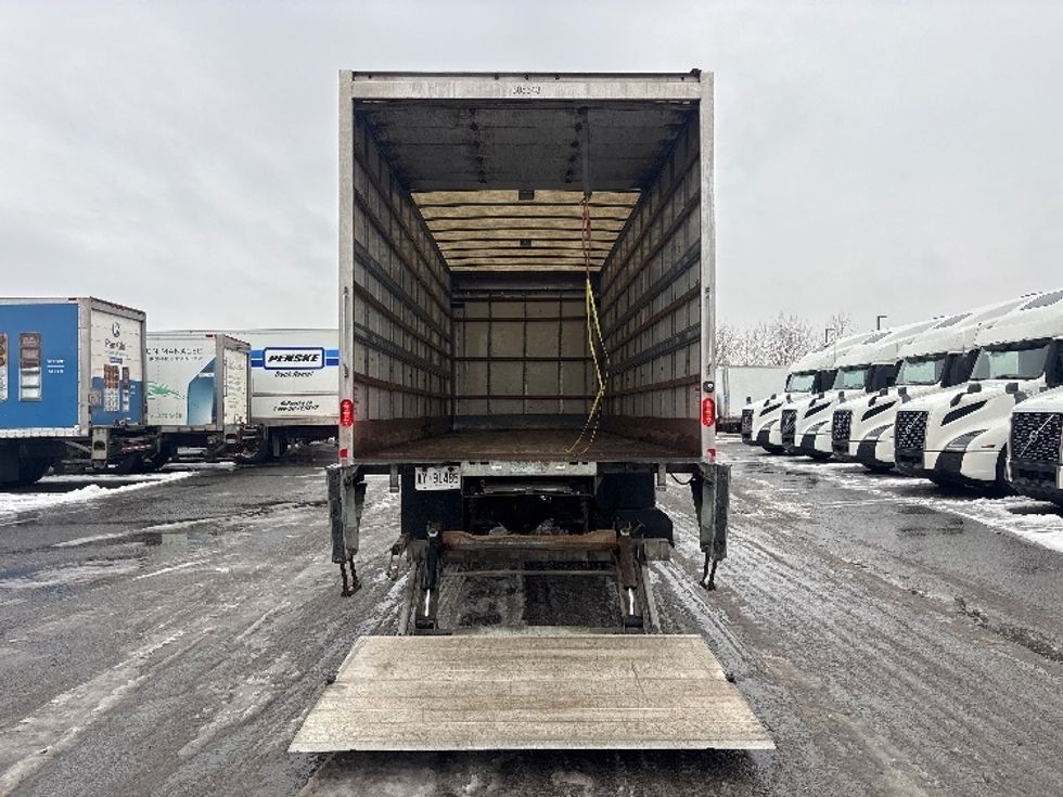 Medium Duty Box Truck-Light and Medium Duty Trucks-Freightliner-2020-M2-Ottawa-ON-234,890\n\t\tkm-$ 72,500 - Image 9