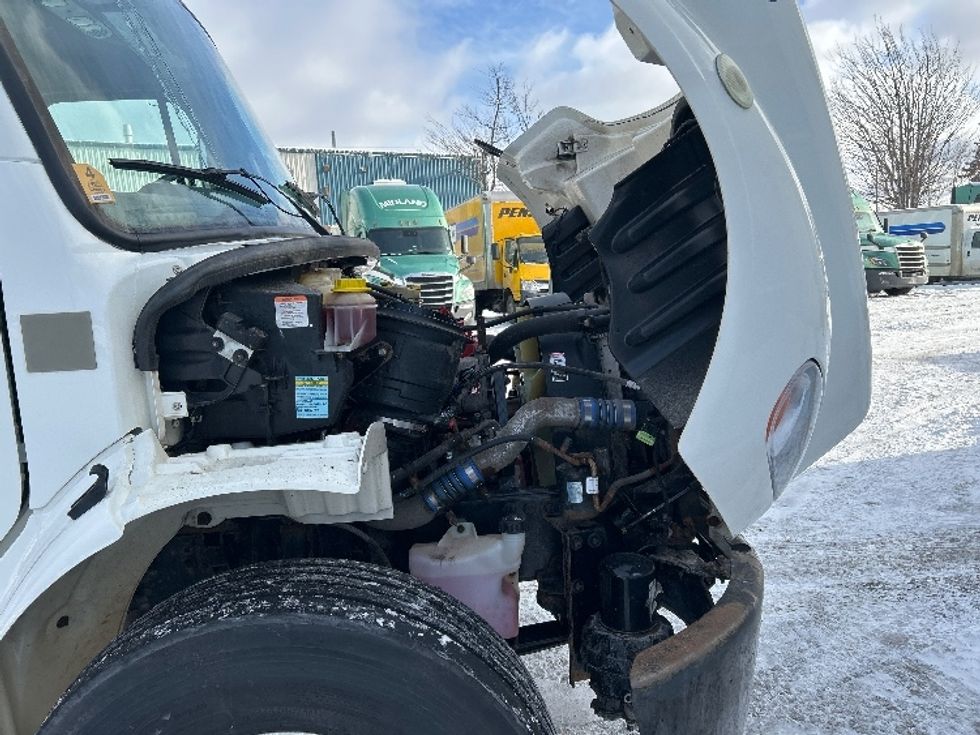 Medium Duty Box Truck-Light and Medium Duty Trucks-Freightliner-2020-M2-Ottawa-ON-258,032\n\t\tkm-$ 73,750 - Image 23