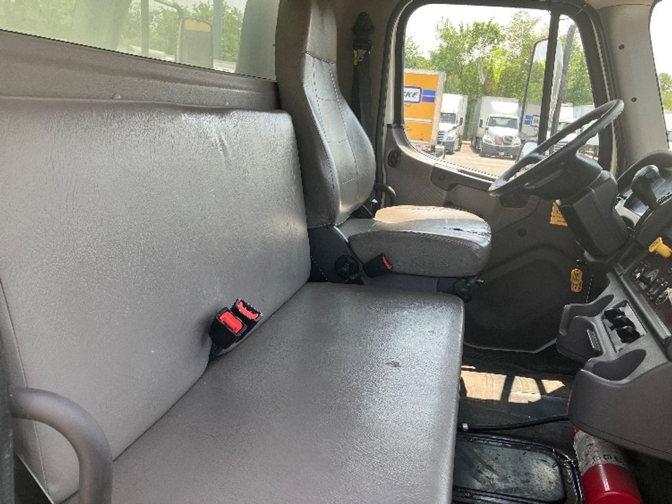 Medium Duty Box Truck-Light and Medium Duty Trucks-Freightliner-2020-M2-Parsippany-NJ-230,327\n\t\tmiles-$ 40,000 - Image 21