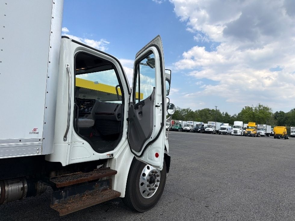 Medium Duty Box Truck-Light and Medium Duty Trucks-Freightliner-2020-M2-Parsippany-NJ-346,021\n\t\tmiles-$ 24,250 - Image 20