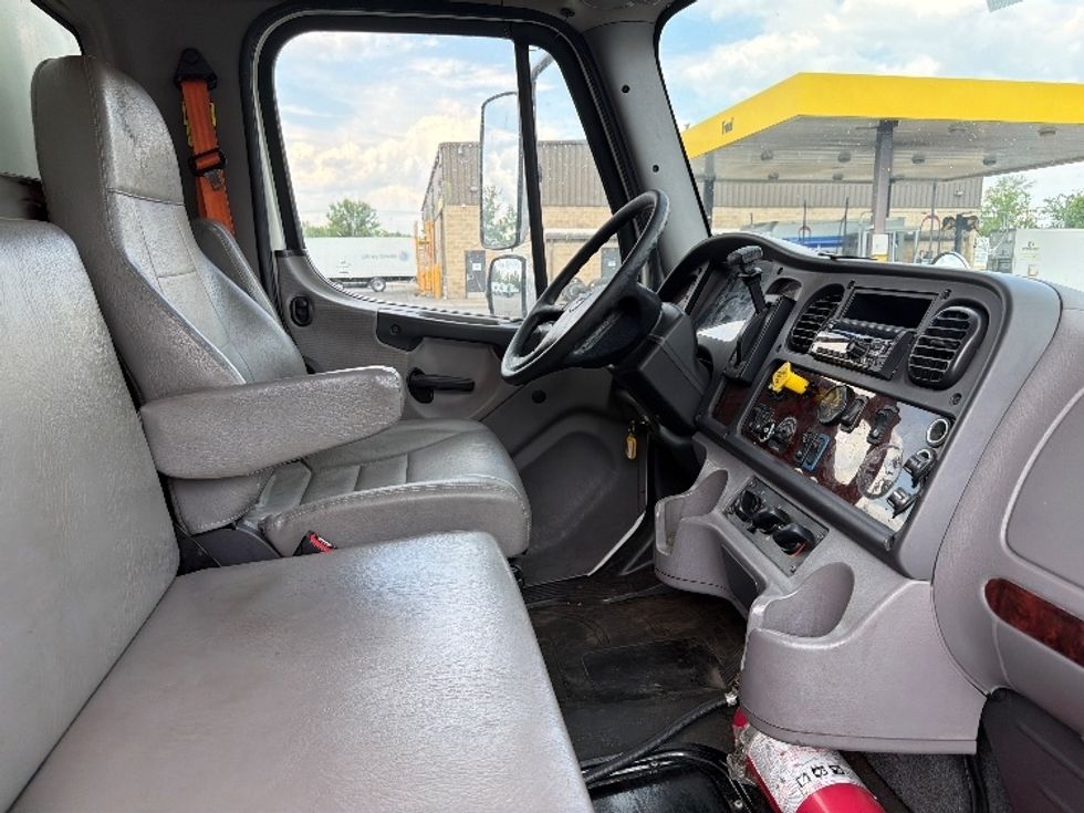 Medium Duty Box Truck-Light and Medium Duty Trucks-Freightliner-2020-M2-Parsippany-NJ-346,021\n\t\tmiles-$ 24,250 - Image 22