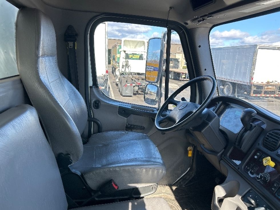 Medium Duty Box Truck-Light and Medium Duty Trucks-Freightliner-2020-M2-Parsippany-NJ-65,692\n\t\tmiles-$ 64,000 - Image 22