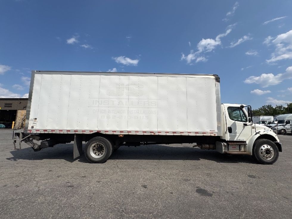 Medium Duty Box Truck-Light and Medium Duty Trucks-Freightliner-2020-M2-Parsippany-NJ-91,328\n\t\tmiles-$ 62,500 - Image 15