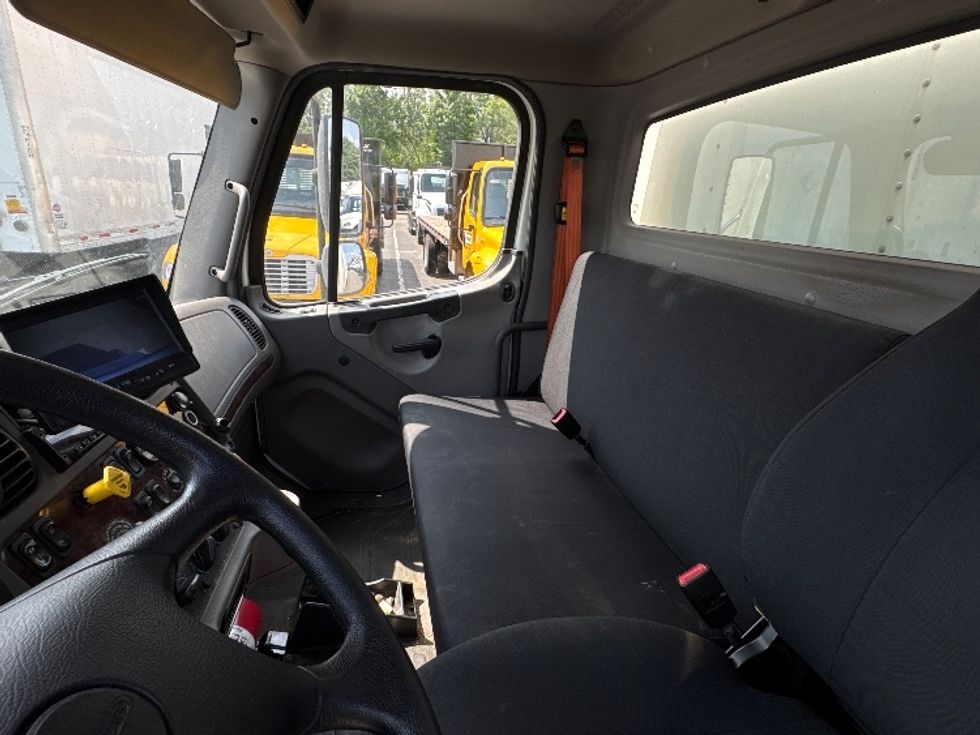 Medium Duty Box Truck-Light and Medium Duty Trucks-Freightliner-2020-M2-Parsippany-NJ-91,328\n\t\tmiles-$ 62,500 - Image 19
