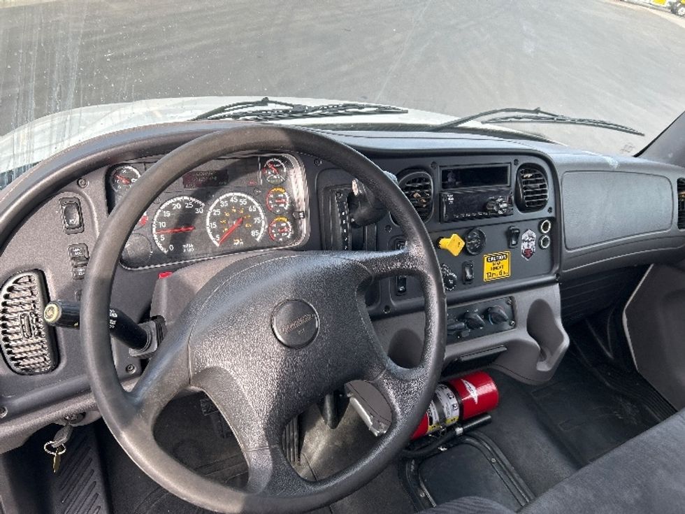 Medium Duty Box Truck-Light and Medium Duty Trucks-Freightliner-2020-M2-Pasco-WA-211,139\n\t\tmiles-$ 45,250 - Image 17