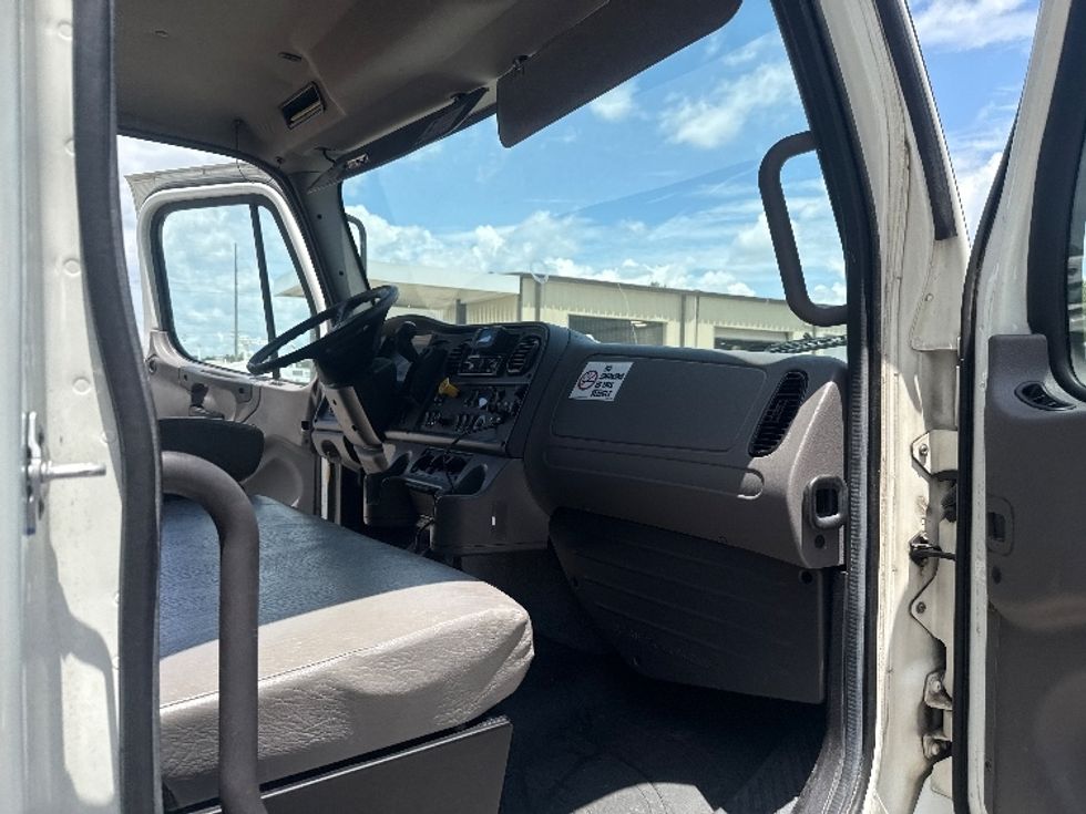 Medium Duty Box Truck-Light and Medium Duty Trucks-Freightliner-2020-M2-Pell City-AL-307,001\n\t\tmiles-$ 27,250 - Image 20
