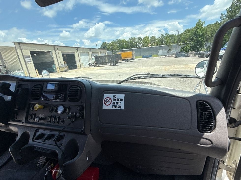 Medium Duty Box Truck-Light and Medium Duty Trucks-Freightliner-2020-M2-Pell City-AL-307,001\n\t\tmiles-$ 27,250 - Image 21