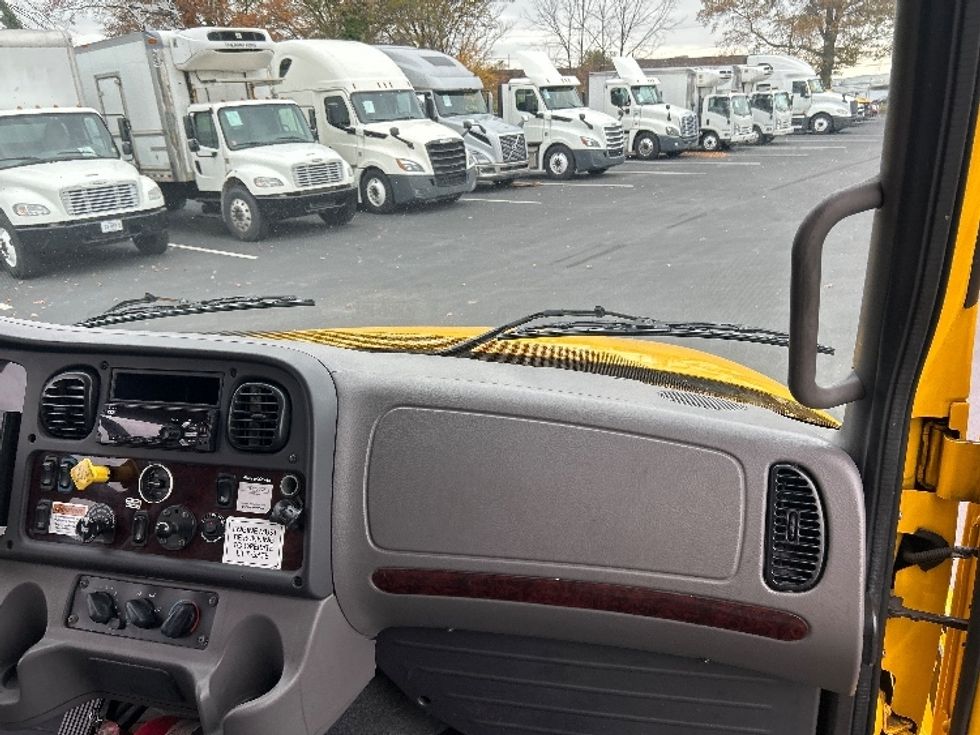 Medium Duty Box Truck-Light and Medium Duty Trucks-Freightliner-2020-M2-Pennsauken-NJ-171,283\n\t\tmiles-$ 43,750 - Image 21