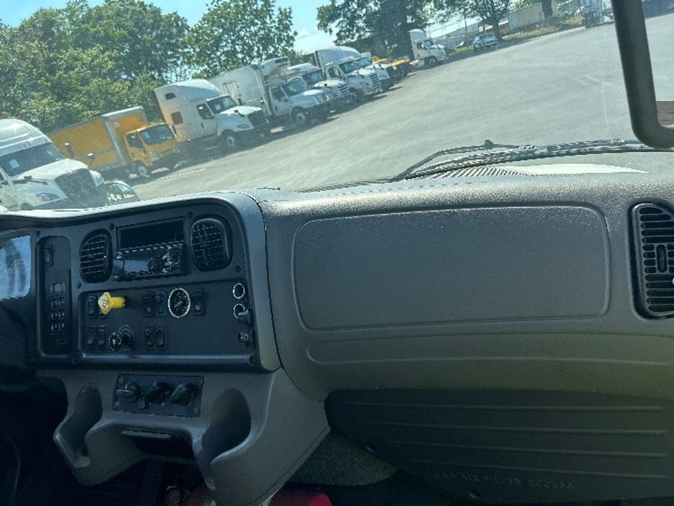Medium Duty Box Truck-Light and Medium Duty Trucks-Freightliner-2020-M2-Pennsauken-NJ-171,761\n\t\tmiles-$ 55,500 - Image 20
