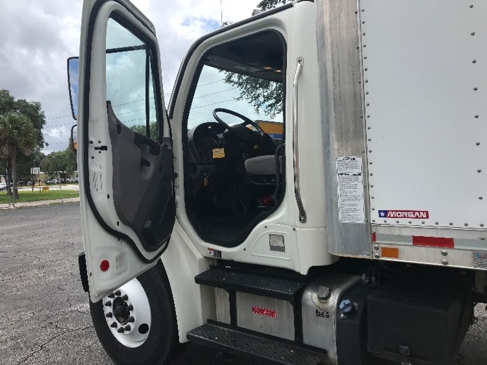 Medium Duty Box Truck-Light and Medium Duty Trucks-Freightliner-2020-M2-Pensacola-FL-112,730\n\t\tmiles-$ 55,500 - Image 16