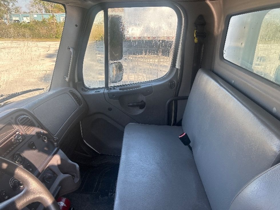 Medium Duty Box Truck-Light and Medium Duty Trucks-Freightliner-2020-M2-Pensacola-FL-128,290\n\t\tmiles-$ 56,250 - Image 18