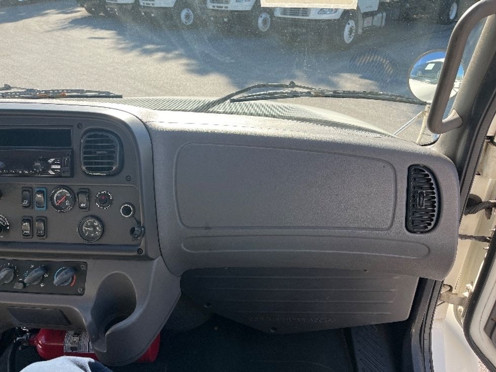 Medium Duty Box Truck-Light and Medium Duty Trucks-Freightliner-2020-M2-Pensacola-FL-35,524\n\t\tmiles-$ 70,250 - Image 21