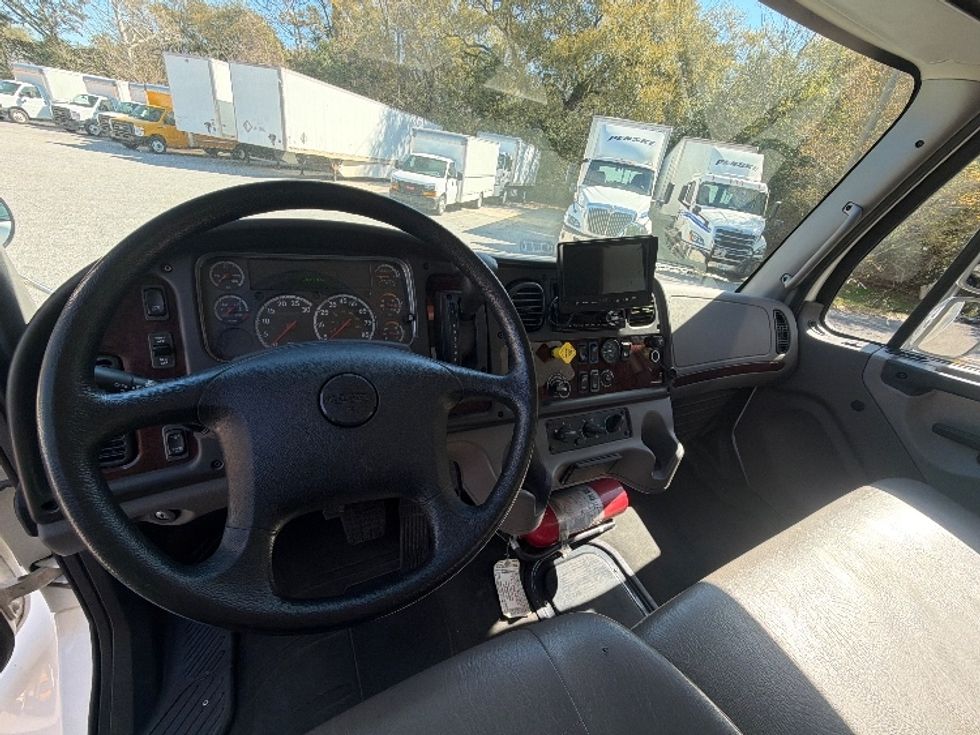 Medium Duty Box Truck-Light and Medium Duty Trucks-Freightliner-2020-M2-Pensacola-FL-71,801\n\t\tmiles-$ 57,250 - Image 18