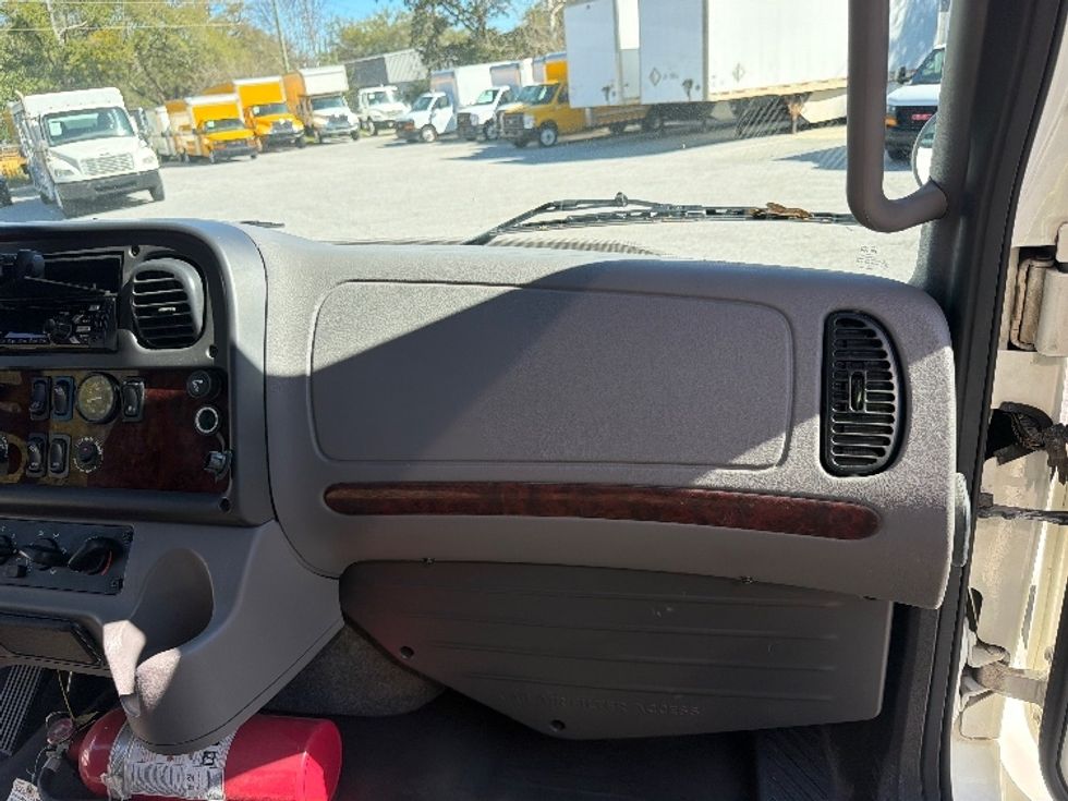 Medium Duty Box Truck-Light and Medium Duty Trucks-Freightliner-2020-M2-Pensacola-FL-71,801\n\t\tmiles-$ 57,250 - Image 21