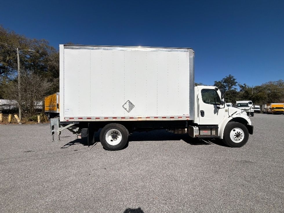 Medium Duty Box Truck-Light and Medium Duty Trucks-Freightliner-2020-M2-Pensacola-FL-71,801\n\t\tmiles-$ 57,250 - Image 25