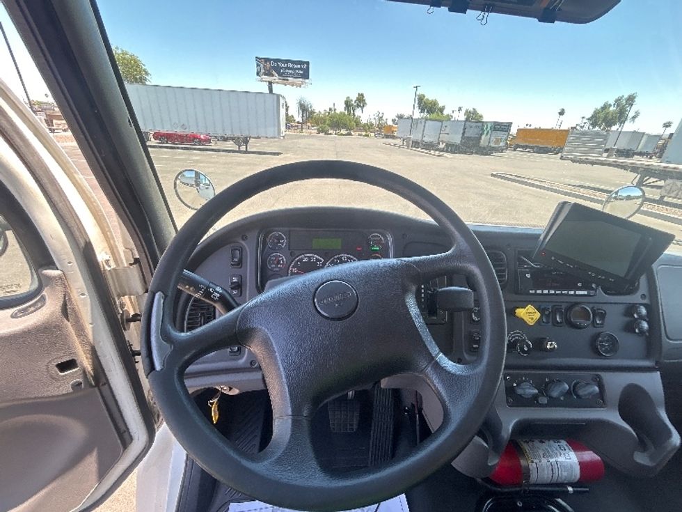 Medium Duty Box Truck-Light and Medium Duty Trucks-Freightliner-2020-M2-Phoenix-AZ-117,662\n\t\tmiles-$ 62,750 - Image 18