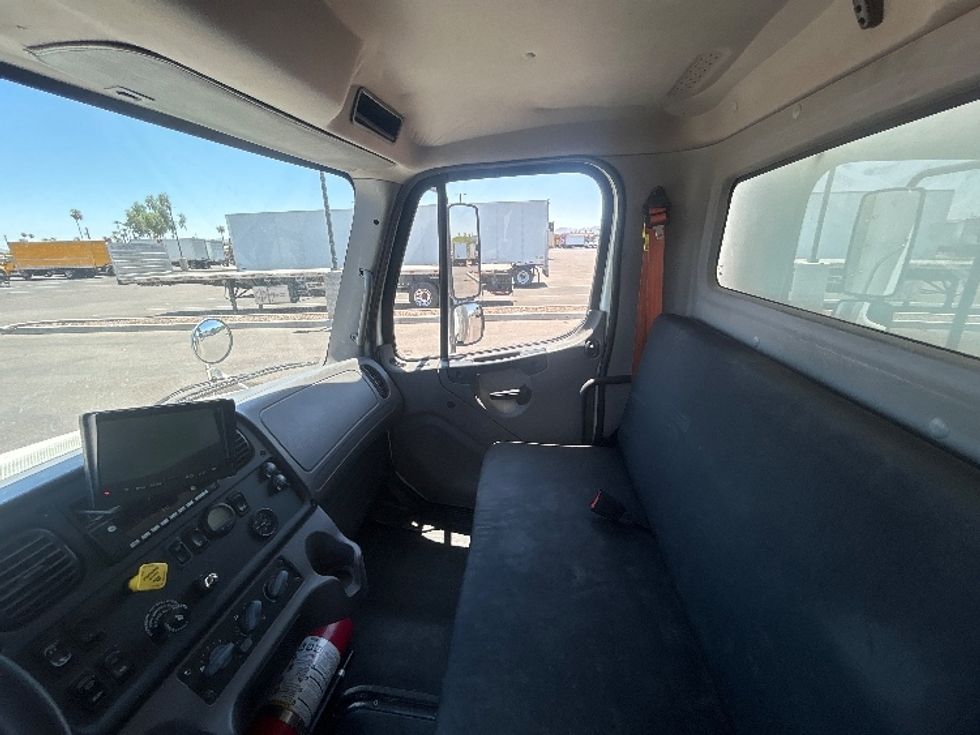 Medium Duty Box Truck-Light and Medium Duty Trucks-Freightliner-2020-M2-Phoenix-AZ-117,662\n\t\tmiles-$ 62,750 - Image 19