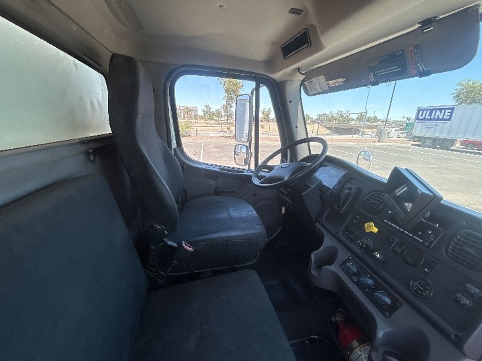 Medium Duty Box Truck-Light and Medium Duty Trucks-Freightliner-2020-M2-Phoenix-AZ-117,662\n\t\tmiles-$ 62,750 - Image 22