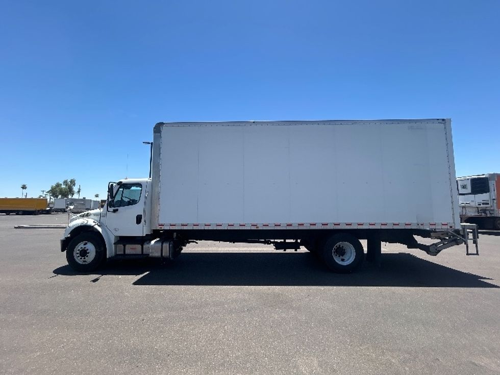 Medium Duty Box Truck-Light and Medium Duty Trucks-Freightliner-2020-M2-Phoenix-AZ-117,662\n\t\tmiles-$ 62,750 - Image 4