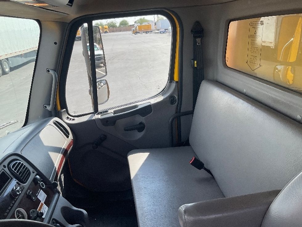 Medium Duty Box Truck-Light and Medium Duty Trucks-Freightliner-2020-M2-Phoenix-AZ-132,957\n\t\tmiles-$ 60,750 - Image 19