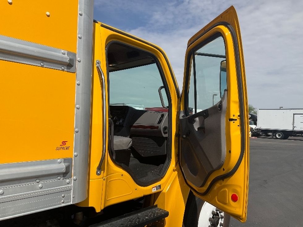 Medium Duty Box Truck-Light and Medium Duty Trucks-Freightliner-2020-M2-Phoenix-AZ-132,957\n\t\tmiles-$ 60,750 - Image 20