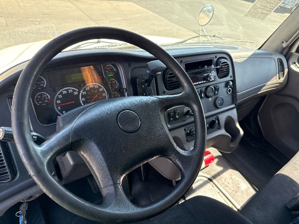 Medium Duty Box Truck-Light and Medium Duty Trucks-Freightliner-2020-M2-Phoenix-AZ-135,501\n\t\tmiles-$ 59,750 - Image 17