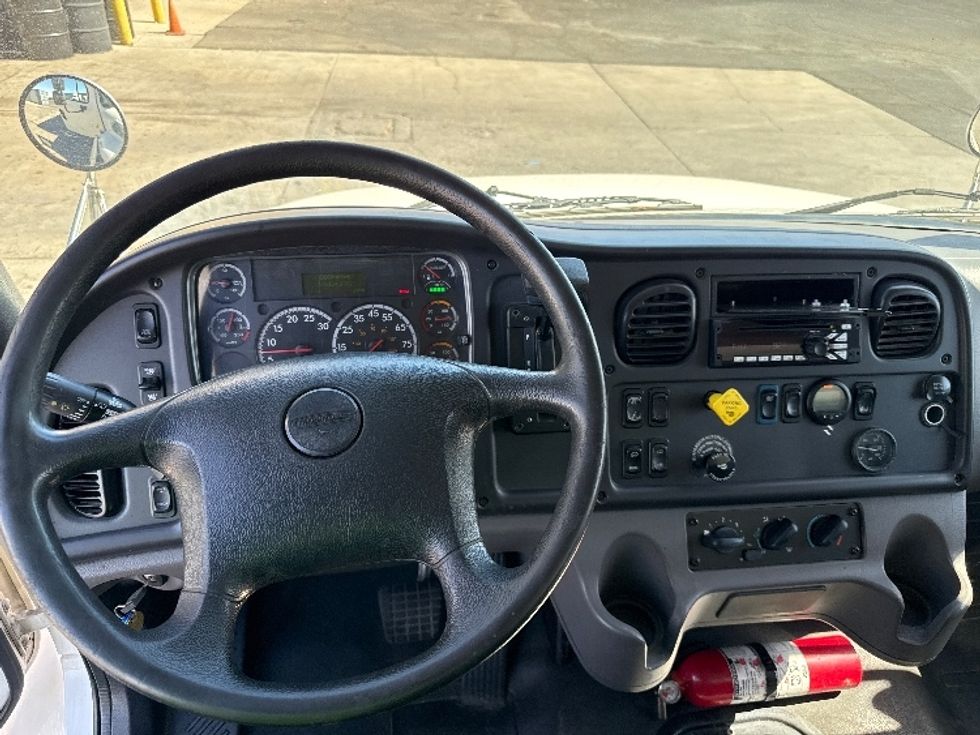 Medium Duty Box Truck-Light and Medium Duty Trucks-Freightliner-2020-M2-Phoenix-AZ-135,501\n\t\tmiles-$ 59,750 - Image 18