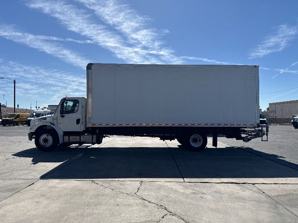 Medium Duty Box Truck-Light and Medium Duty Trucks-Freightliner-2020-M2-Phoenix-AZ-135,501\n\t\tmiles-$ 59,750 - Image 4