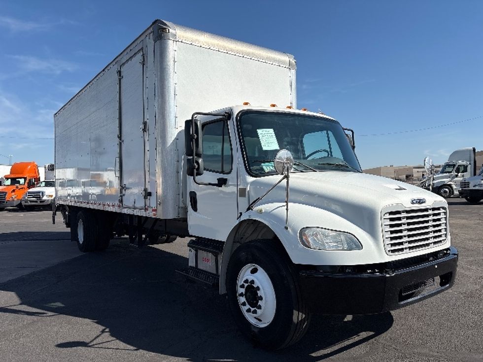 Medium Duty Box Truck-Light and Medium Duty Trucks-Freightliner-2020-M2-Phoenix-AZ-137,645\n\t\tmiles-$ 62,000 - Image 1