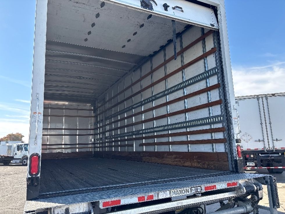 Medium Duty Box Truck-Light and Medium Duty Trucks-Freightliner-2020-M2-Phoenix-AZ-137,645\n\t\tmiles-$ 62,000 - Image 12