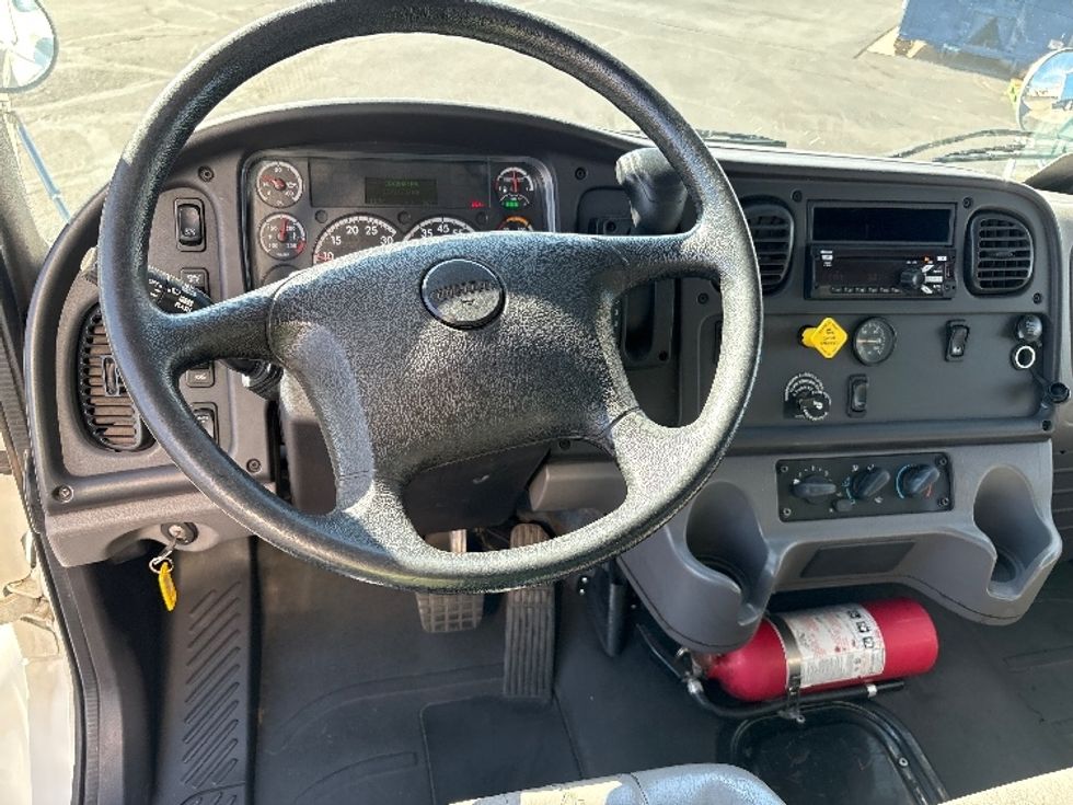 Medium Duty Box Truck-Light and Medium Duty Trucks-Freightliner-2020-M2-Phoenix-AZ-137,645\n\t\tmiles-$ 62,000 - Image 18