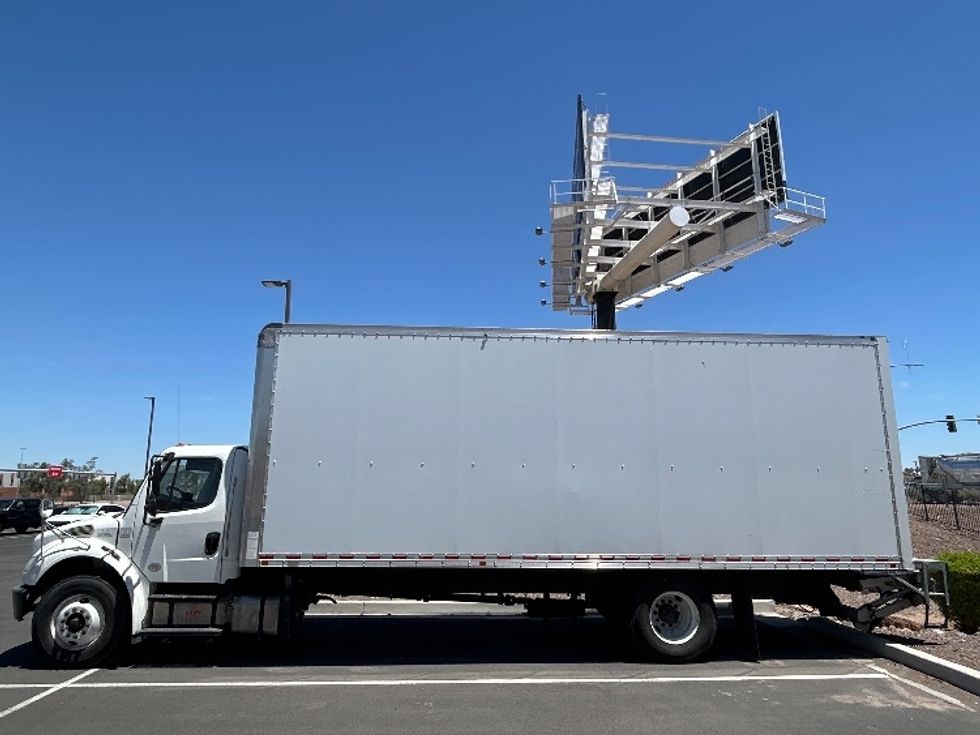 Medium Duty Box Truck-Light and Medium Duty Trucks-Freightliner-2020-M2-Phoenix-AZ-147,500\n\t\tmiles-$ 58,000 - Image 4