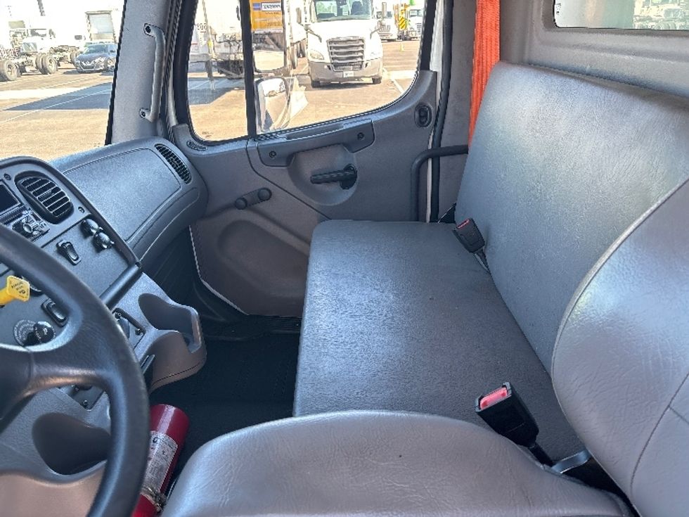 Medium Duty Box Truck-Light and Medium Duty Trucks-Freightliner-2020-M2-Phoenix-AZ-181,688\n\t\tmiles-$ 55,250 - Image 19