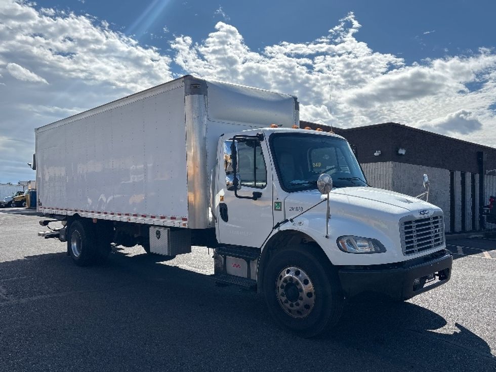 Medium Duty Box Truck-Light and Medium Duty Trucks-Freightliner-2020-M2-Phoenix-AZ-208,300\n\t\tmiles-$ 36,750 - Image 1