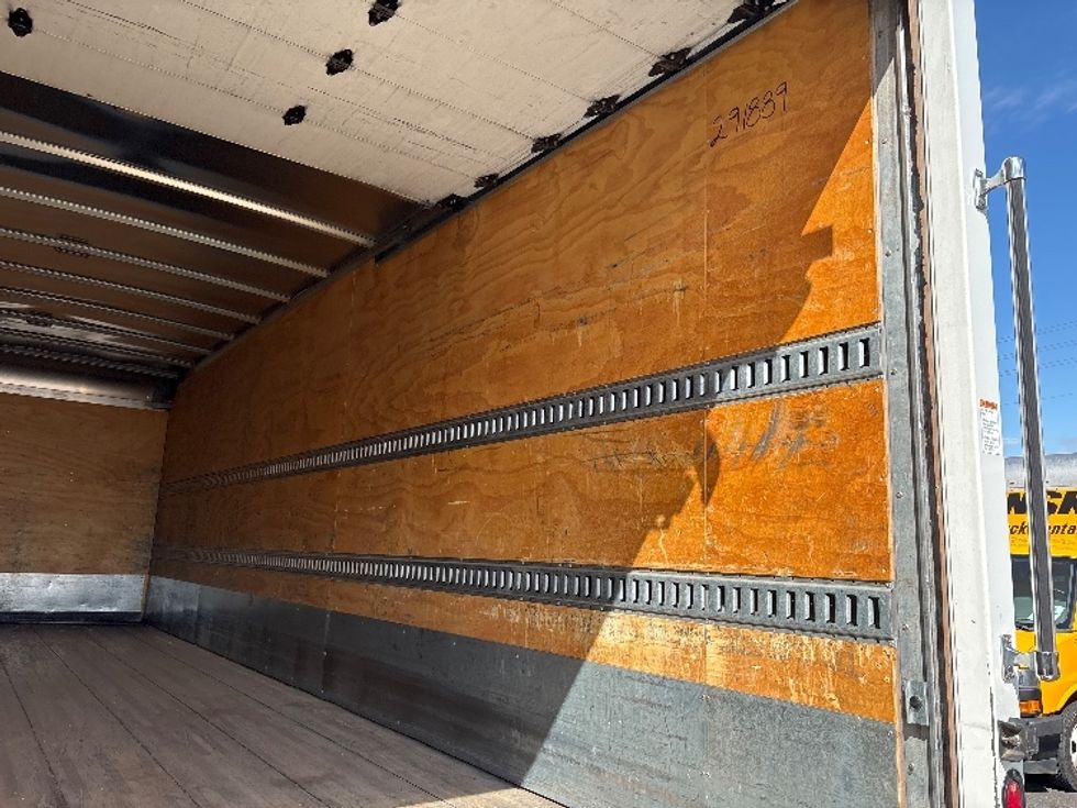 Medium Duty Box Truck-Light and Medium Duty Trucks-Freightliner-2020-M2-Phoenix-AZ-208,300\n\t\tmiles-$ 36,750 - Image 12