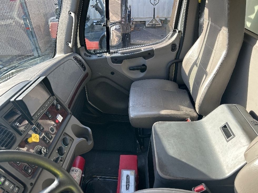Medium Duty Box Truck-Light and Medium Duty Trucks-Freightliner-2020-M2-Phoenix-AZ-217,005\n\t\tmiles-$ 32,750 - Image 19