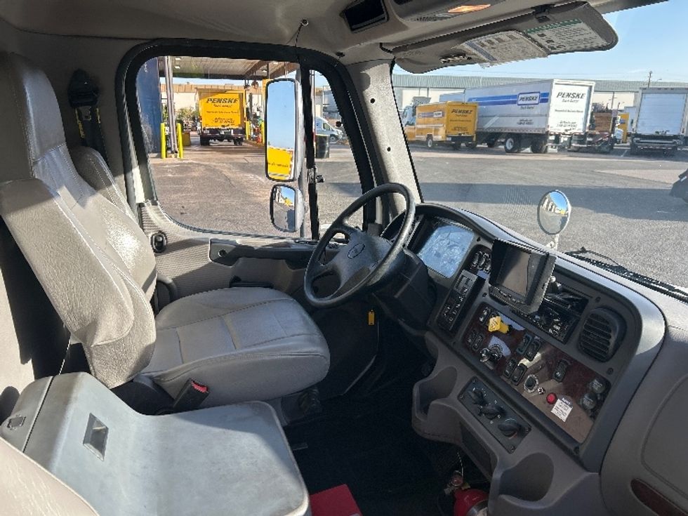 Medium Duty Box Truck-Light and Medium Duty Trucks-Freightliner-2020-M2-Phoenix-AZ-217,005\n\t\tmiles-$ 32,750 - Image 22