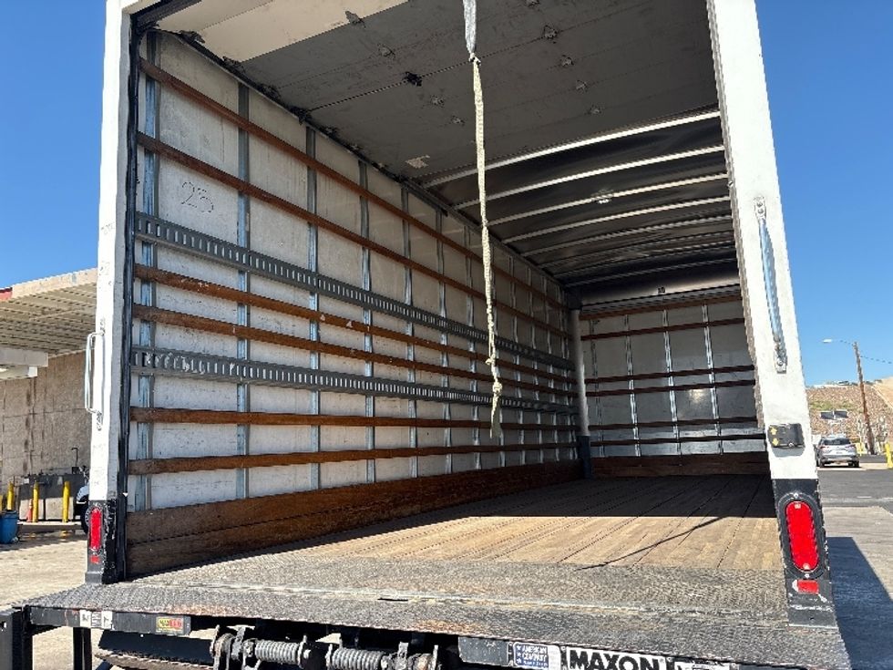 Medium Duty Box Truck-Light and Medium Duty Trucks-Freightliner-2020-M2-Phoenix-AZ-272,456\n\t\tmiles-$ 38,250 - Image 11