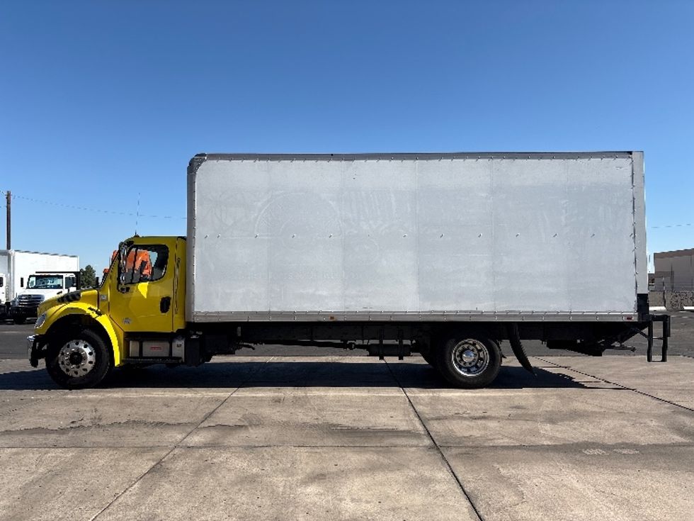 Medium Duty Box Truck-Light and Medium Duty Trucks-Freightliner-2020-M2-Phoenix-AZ-272,456\n\t\tmiles-$ 38,250 - Image 4