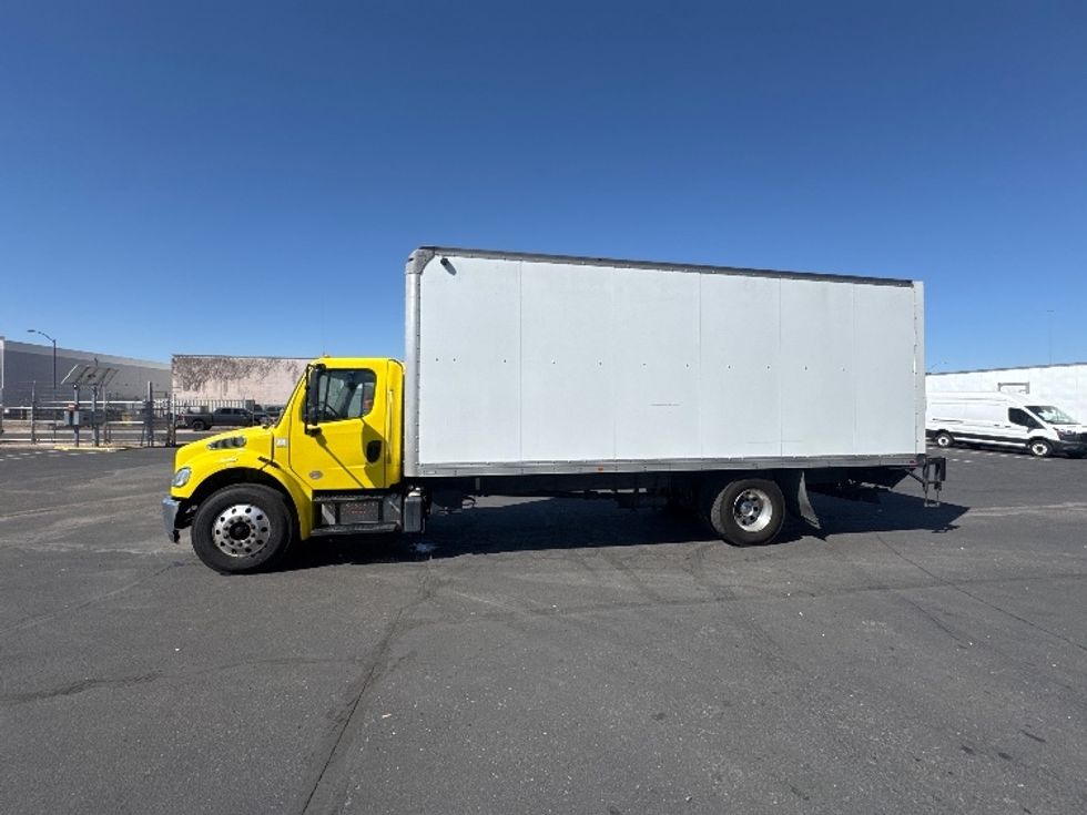 Medium Duty Box Truck-Light and Medium Duty Trucks-Freightliner-2020-M2-Phoenix-AZ-285,980\n\t\tmiles-$ 36,500 - Image 4