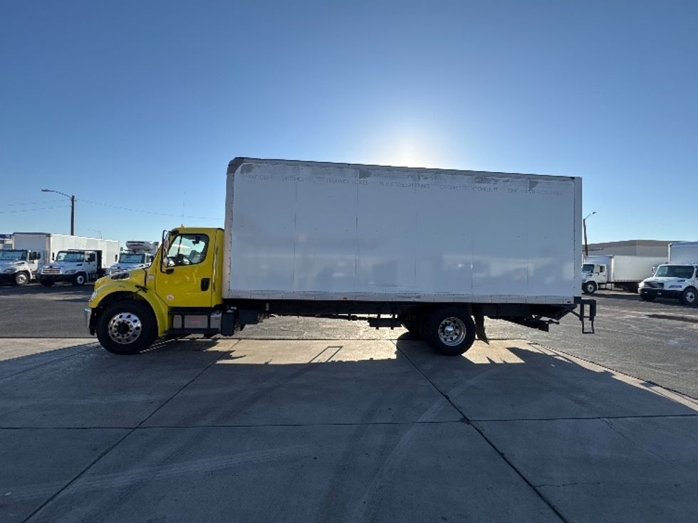Medium Duty Box Truck-Light and Medium Duty Trucks-Freightliner-2020-M2-Phoenix-AZ-310,269\n\t\tmiles-$ 32,250 - Image 4