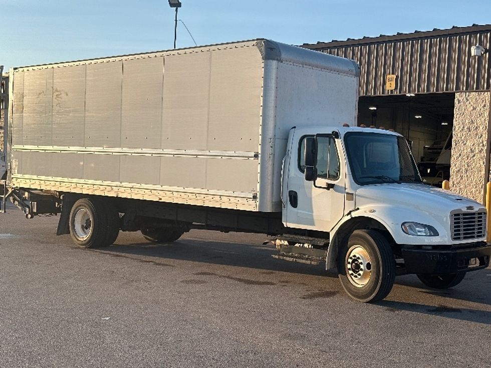Medium Duty Box Truck-Light and Medium Duty Trucks-Freightliner-2020-M2-Piqua-OH-256,603\n\t\tmiles-$ 40,500 - Image 1