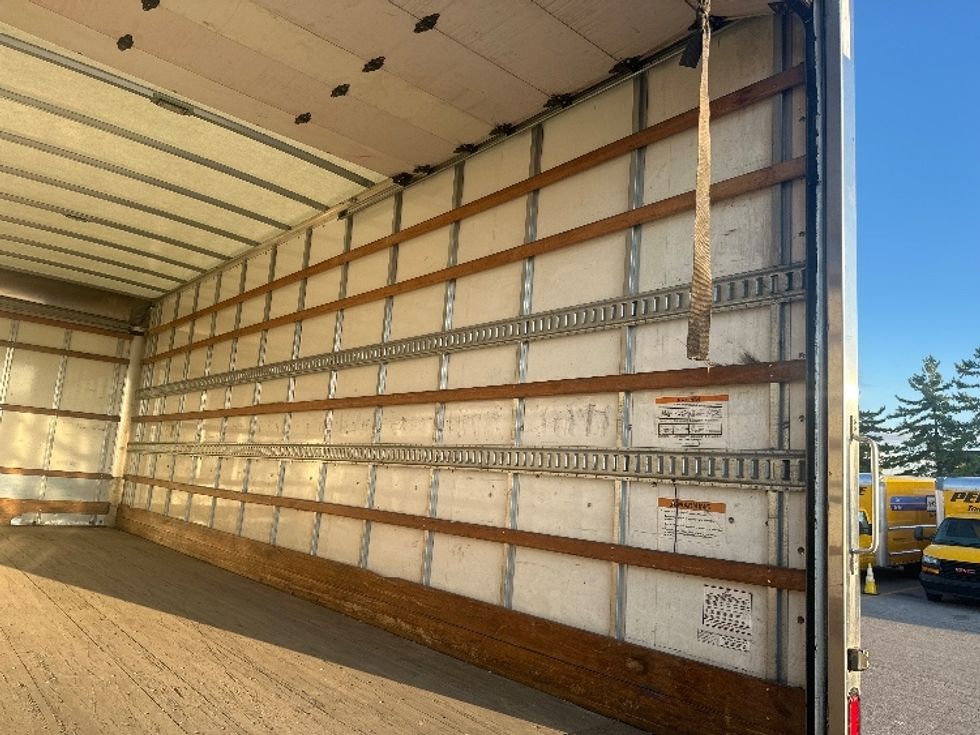Medium Duty Box Truck-Light and Medium Duty Trucks-Freightliner-2020-M2-Piqua-OH-256,603\n\t\tmiles-$ 40,500 - Image 12