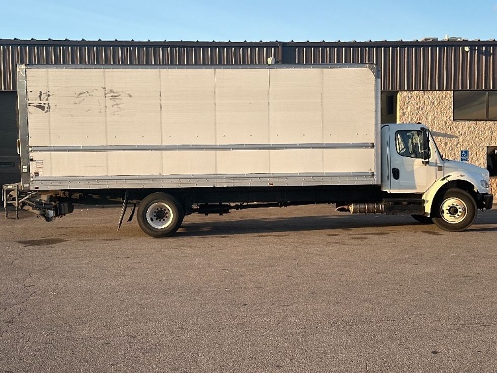 Medium Duty Box Truck-Light and Medium Duty Trucks-Freightliner-2020-M2-Piqua-OH-256,603\n\t\tmiles-$ 40,500 - Image 15