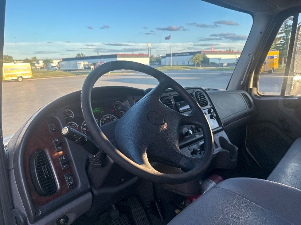 Medium Duty Box Truck-Light and Medium Duty Trucks-Freightliner-2020-M2-Piqua-OH-256,603\n\t\tmiles-$ 40,500 - Image 17