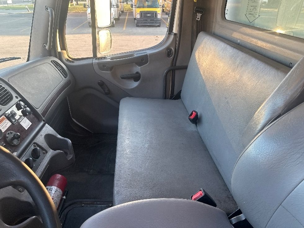 Medium Duty Box Truck-Light and Medium Duty Trucks-Freightliner-2020-M2-Piqua-OH-256,603\n\t\tmiles-$ 40,500 - Image 19