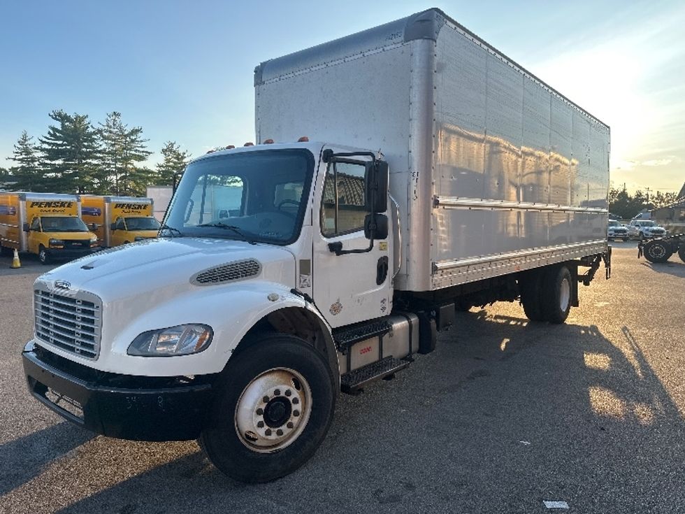Medium Duty Box Truck-Light and Medium Duty Trucks-Freightliner-2020-M2-Piqua-OH-256,603\n\t\tmiles-$ 40,500 - Image 3