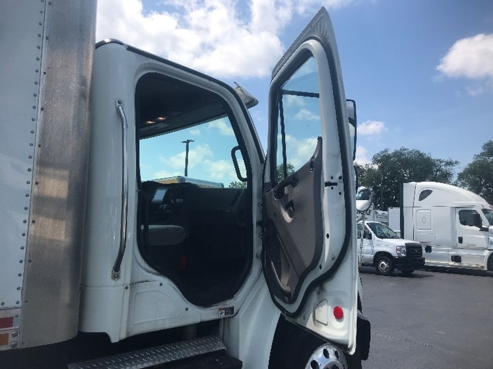 Medium Duty Box Truck-Light and Medium Duty Trucks-Freightliner-2020-M2-Pittsburgh-PA-110,005\n\t\tmiles-$ 45,000 - Image 20